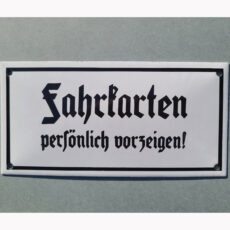 Fahrkarten persönlich vorzeigen