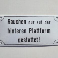 Rauchen nur auf der hinteren Plattform gestattet